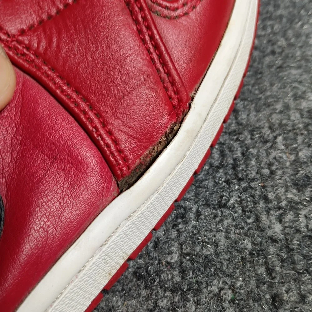 Nike Air Jordan 1 Mid Bred Men 8.5 Reverse Thrashed No Insoles No Laces Read